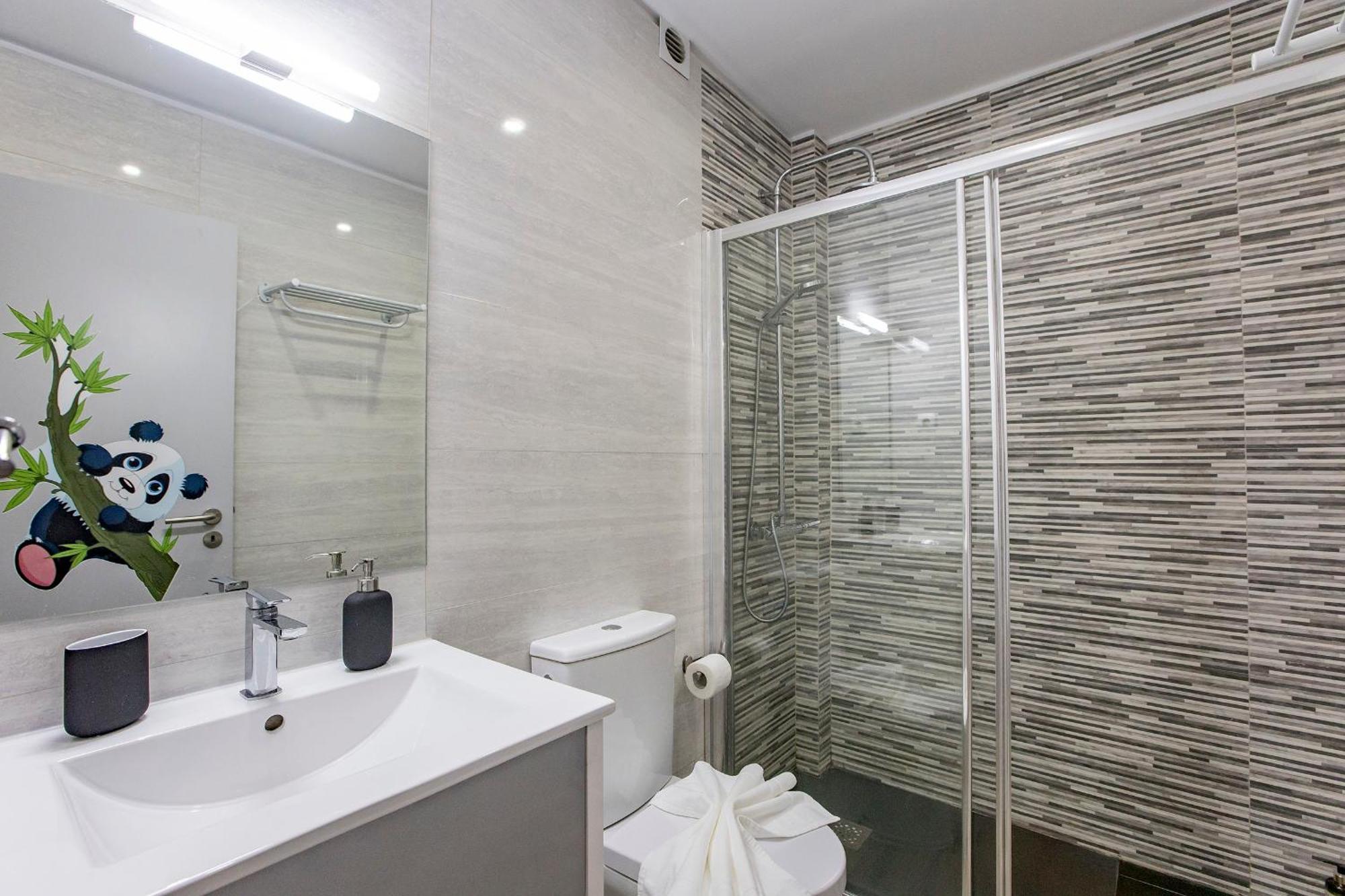 Апартаменти 1Br Flat In Trindade W/ Ac By Metro Station Порту Екстер'єр фото